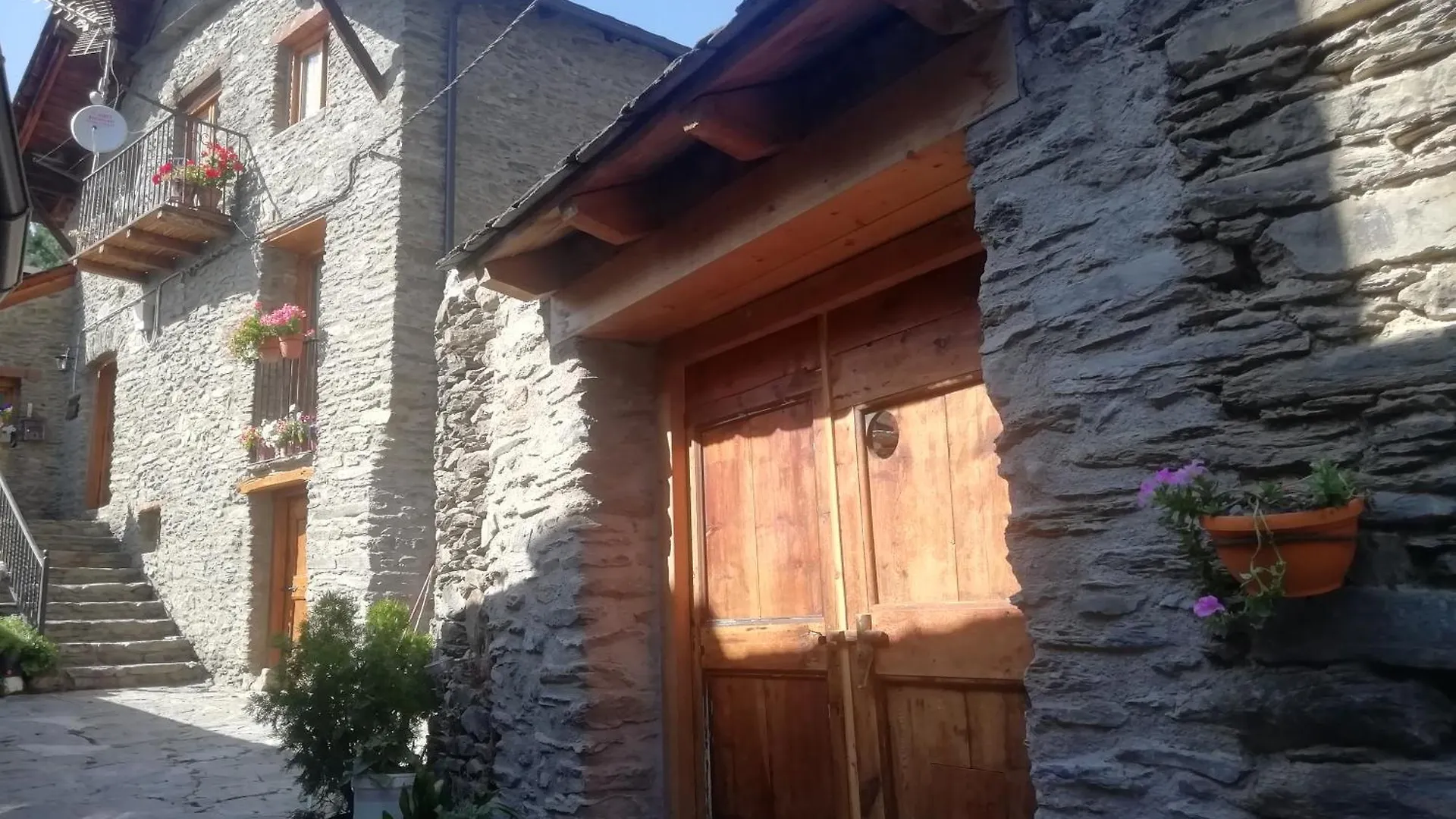Ca La Bruna Gavas Homestay szállás